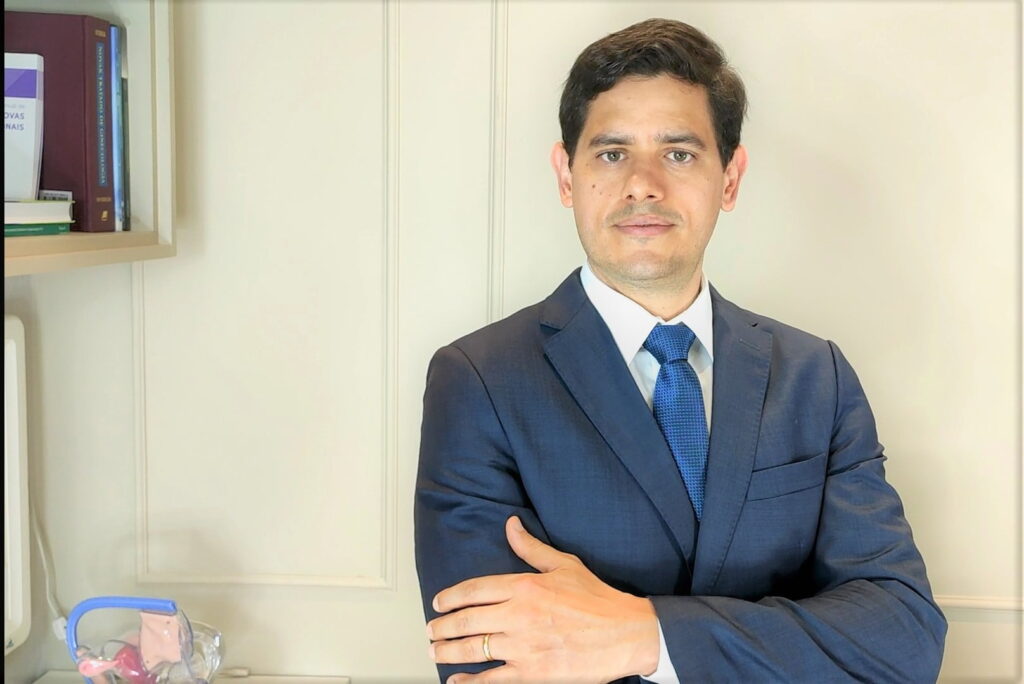 médico especialista em endometriose