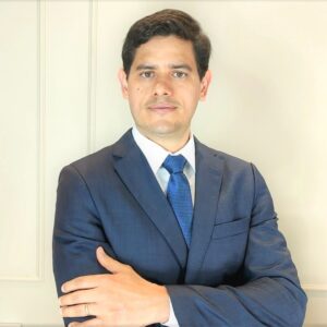 Médico ginecologista especialista em endometriose