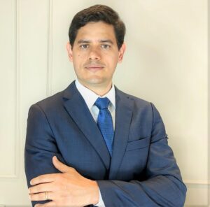 médico especialista em histerossonossalpingografia HyCoSy